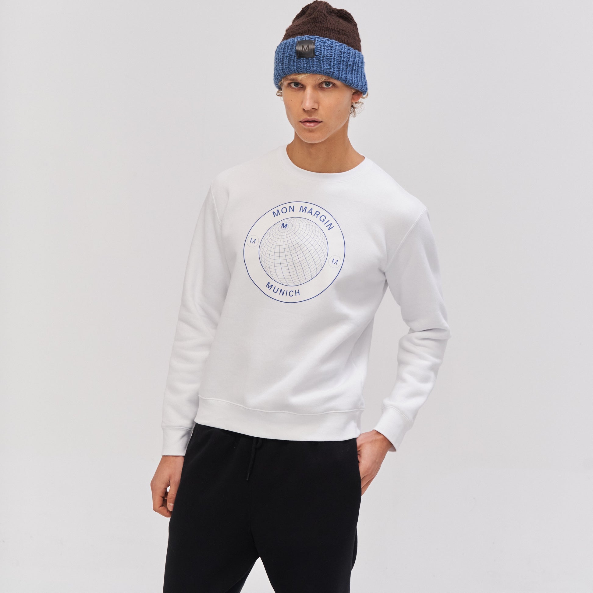 WORLD CREWNECK PULLOVER I MON MARGIN